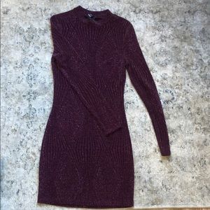 RED/MAROON SPARKLY FITTED DRESS